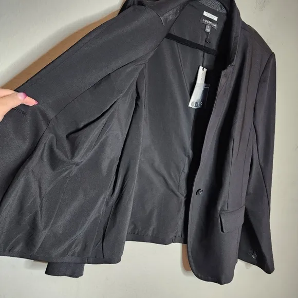 NWT Lane Bryant black blazer. Single button Size 18. Cotton/poly/spandex.