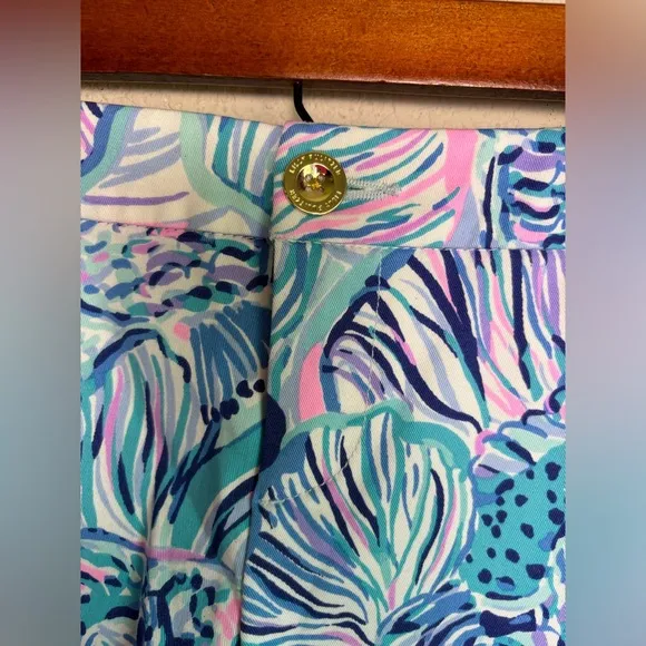 NWT Lilly Pulitzer Callahan Stretch Shorts in Bermuda Blue Fishful Thinking 8