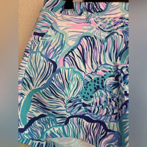 NWT Lilly Pulitzer Callahan Stretch Shorts in Bermuda Blue Fishful Thinking 8