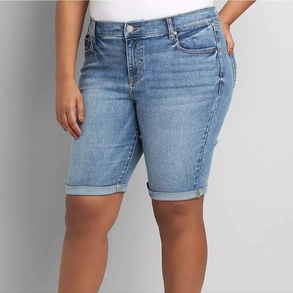 NWT Lane Bryant Signature Fit Denim Bermuda Short - Light Wash