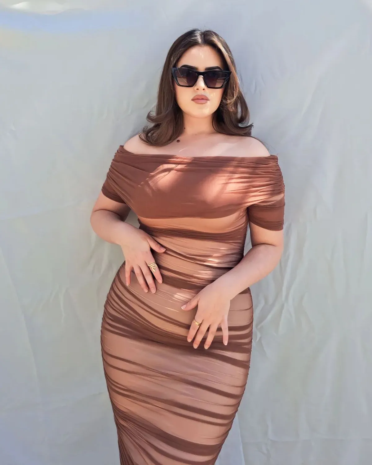 Off Shoulder Short Sleeve Ruched Midi Bodycon Dress