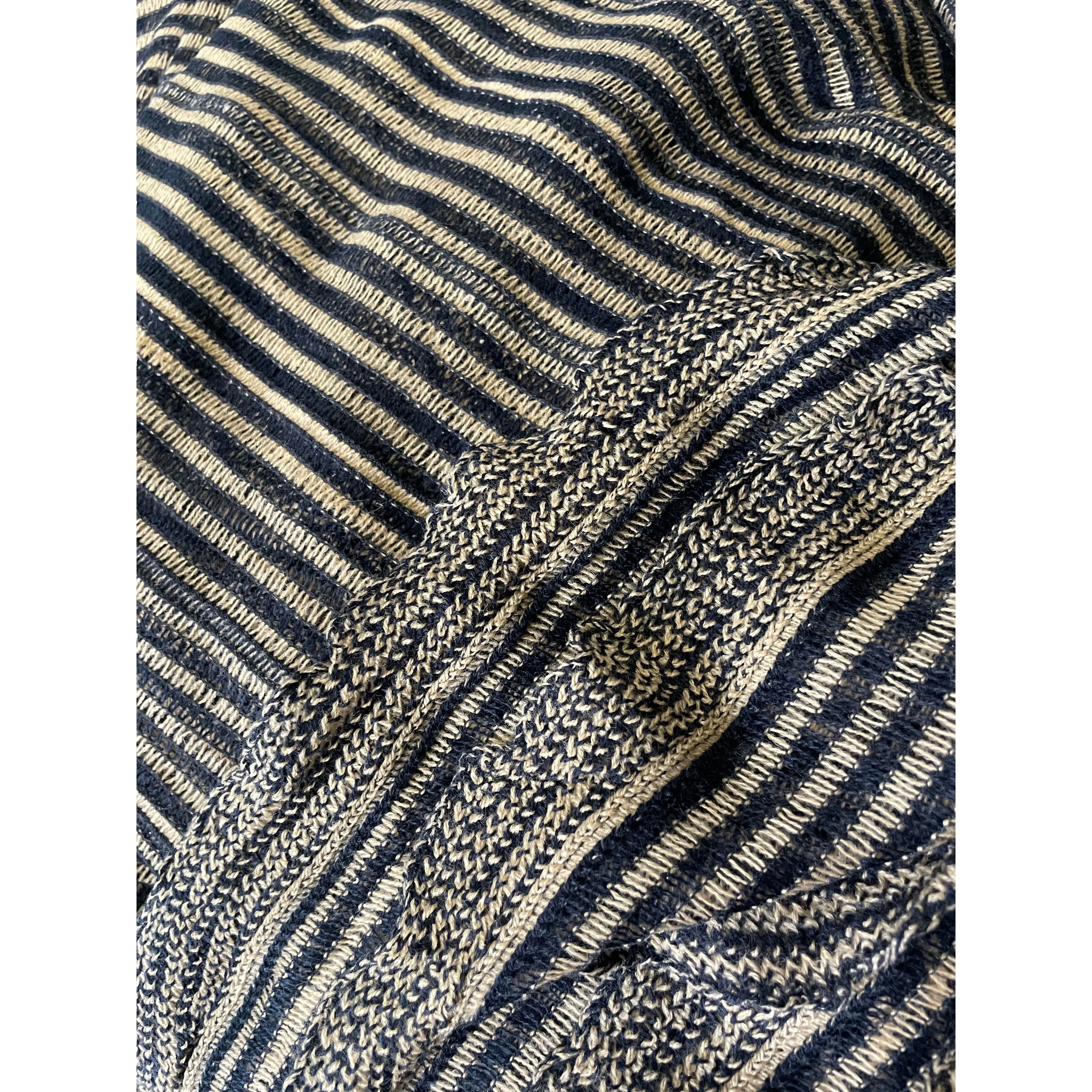 Razi ruffle knit (fabric)