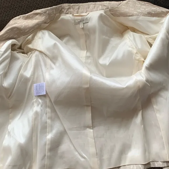 Santorelli Italian linen tan blazer with white accents size 2