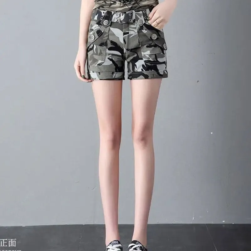 Short militaire femme