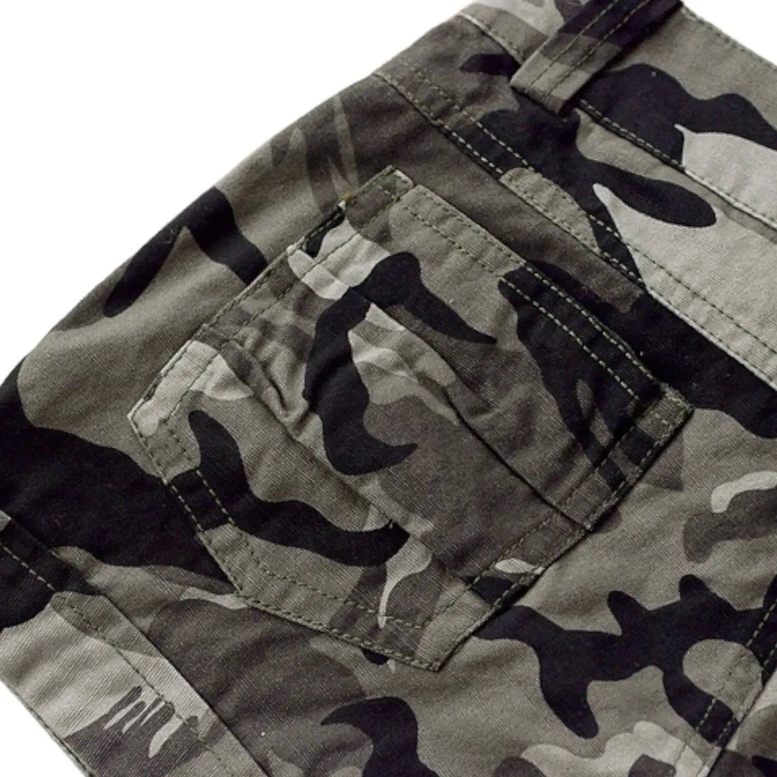 Short militaire femme