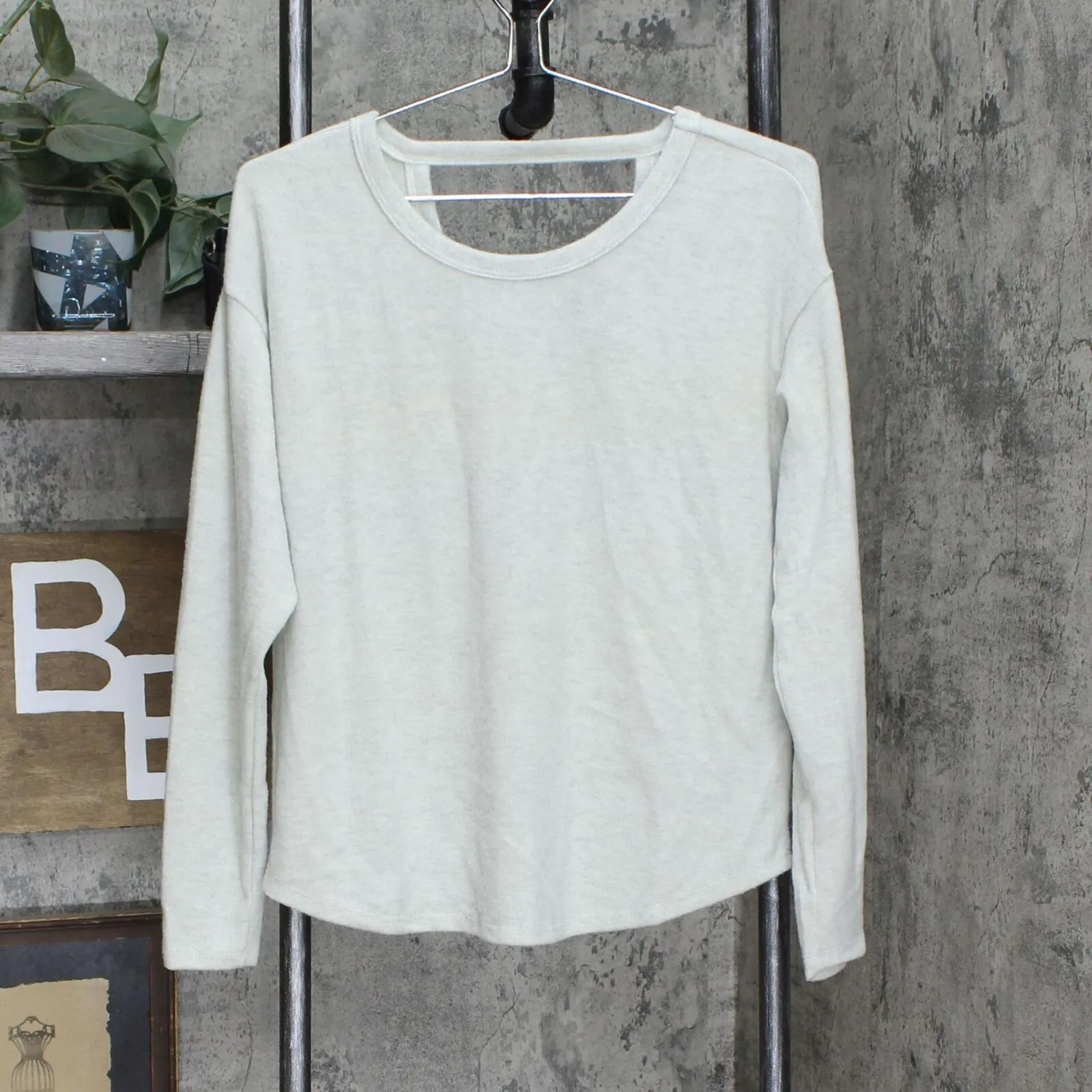 SOCIALITE Women's Cutout Back Pullover Knit Top