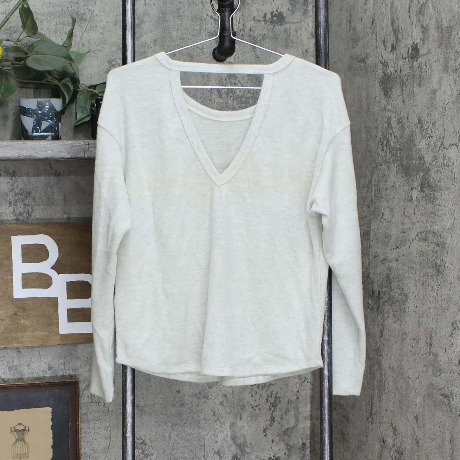 SOCIALITE Women's Cutout Back Pullover Knit Top