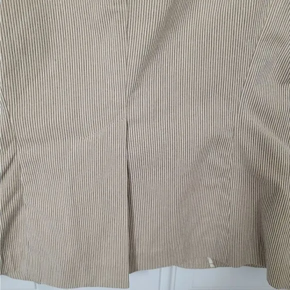 THEORY beige stripe seersucker blazer size 6