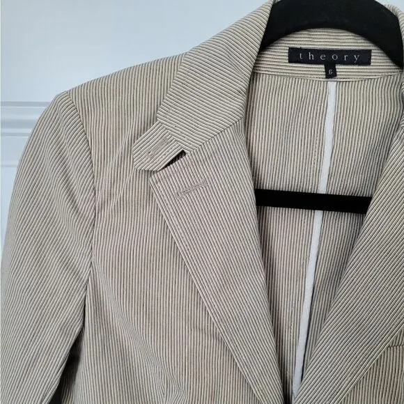 THEORY beige stripe seersucker blazer size 6