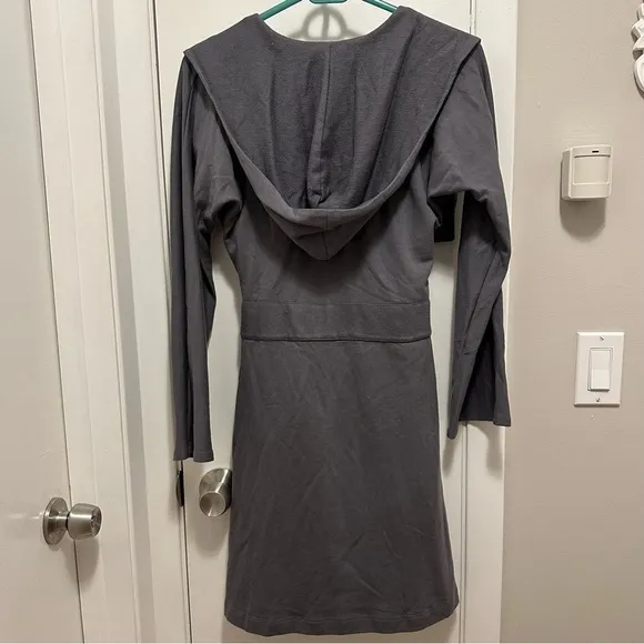 UNDREST Belted Hooded Duster Cardigan Sweater Waterfall Wrap style Sz S gray