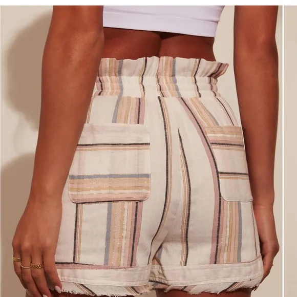 Vici High Waisted Shorts. Size M. NWT! Never worn before!