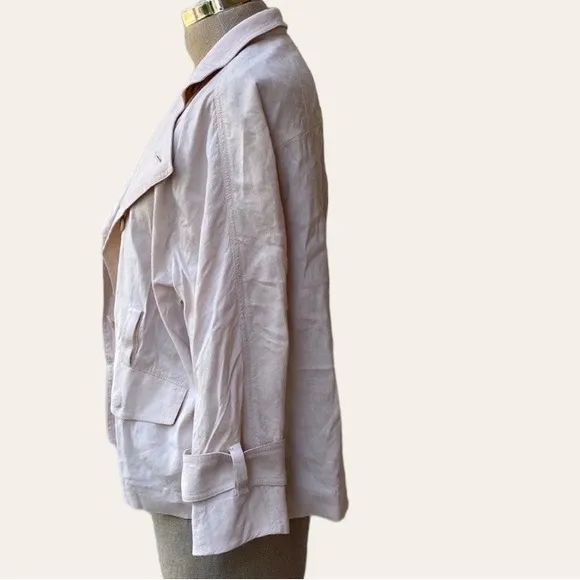 Vince linen blended gorgeous blazer with great pockets. Beautiful.