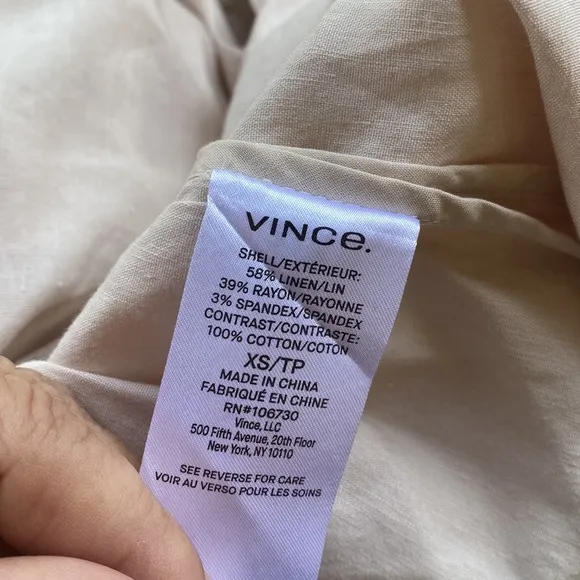 Vince linen blended gorgeous blazer with great pockets. Beautiful.