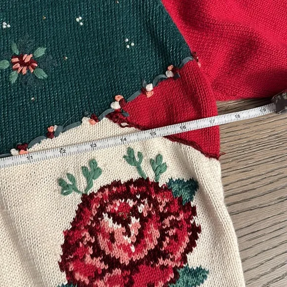 Vintage 90’s Susan Bristol Holiday Embroidered Cardigan Sweater