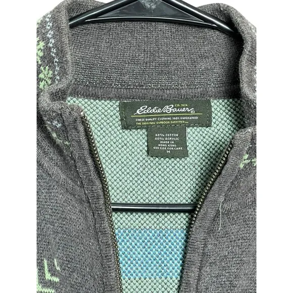 VINTAGE Eddie Bauer Women Sweater Med Gray Cardigan Snow Flakes Full Zip 90s