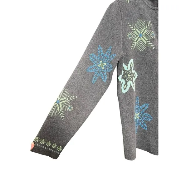 VINTAGE Eddie Bauer Women Sweater Med Gray Cardigan Snow Flakes Full Zip 90s