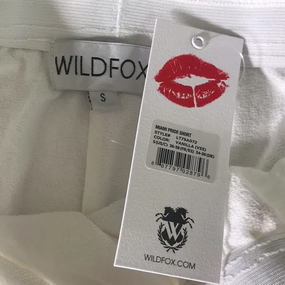 Wildfox Miami Pride Shorts Rainbow Kiss in Vanilla