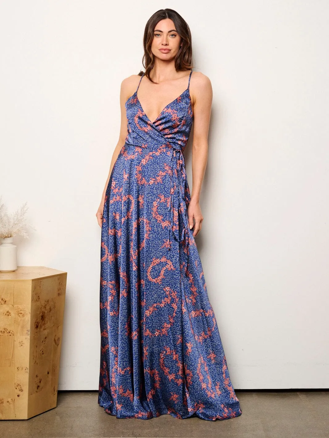WOMEN'S SLEEVELESS V-NECK OPEN BACK FLORAL WRAP MAXI DRESS