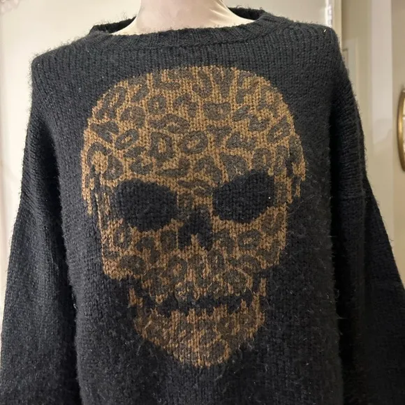 Wooden Ships Skull Leopard Print Crew Lightweight Sweater (H)