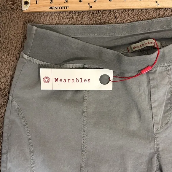 XCVI Wearables Women's NWT Tatum Green Pull-on Bermuda Shorts size L Summer