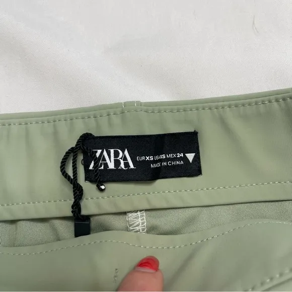 Zara Legging High Waisted Topstitched Green Khaki Neutral Biker Shorts Size XS