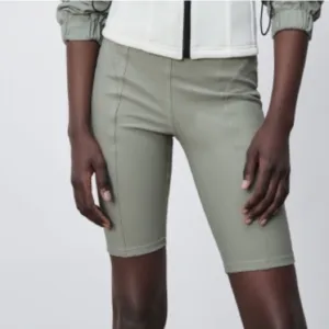 Zara Legging High Waisted Topstitched Green Khaki Neutral Biker Shorts Size XS