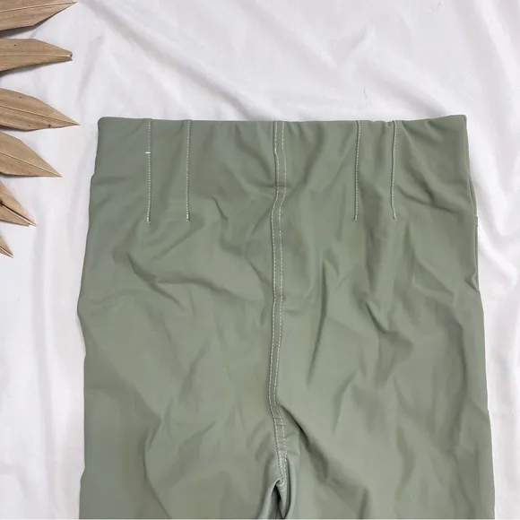Zara Legging High Waisted Topstitched Green Khaki Neutral Biker Shorts Size XS
